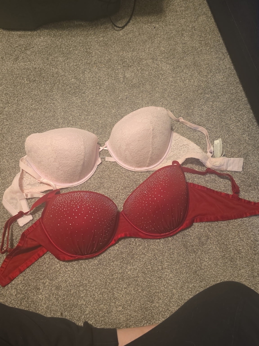 Victoria's Secret Red and Light Pink Push-Up Bra Duo
